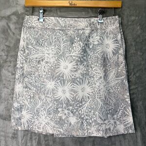 Ripskirt‎ Hawaii Floral Mini Skirt in Gray and White